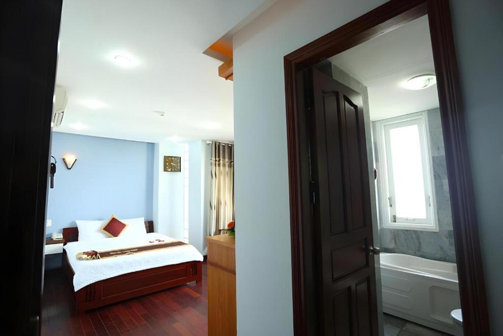 Phu My Long Hotel Da Nang Exterior photo